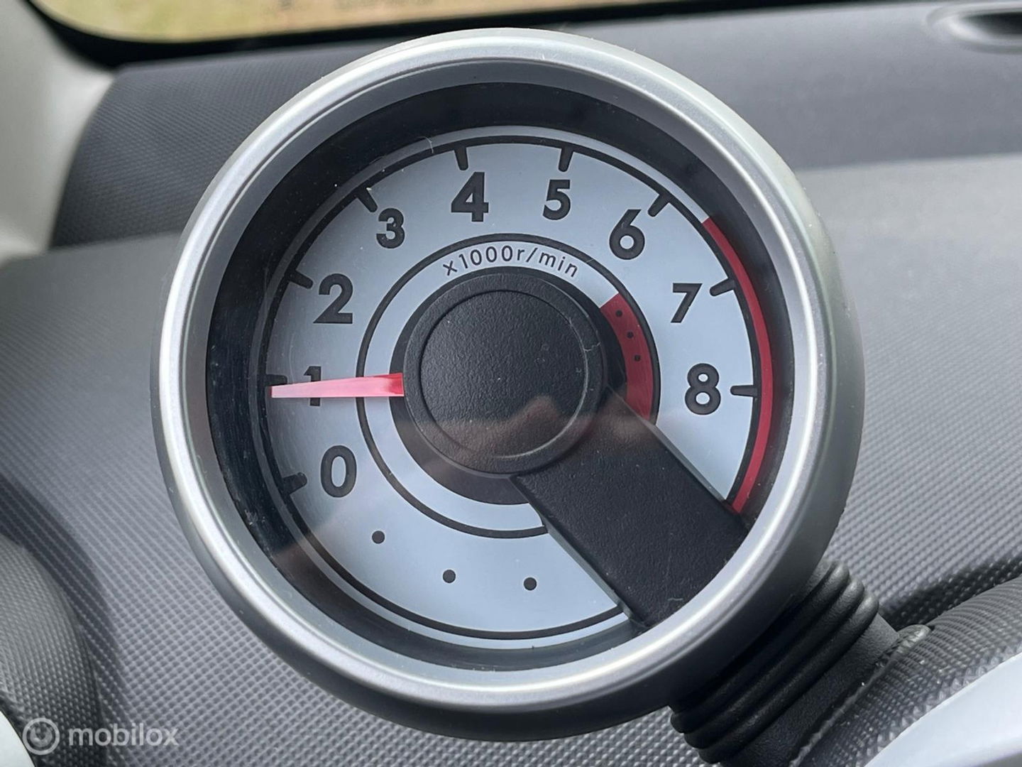 Peugeot 107 1.0-12V Black & Silver - AIRCO - 5D - APK 09/26