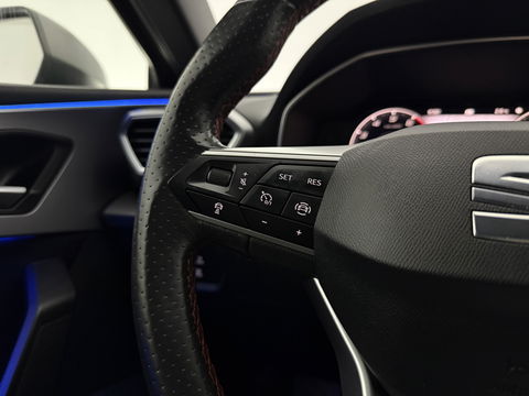 SEAT Leon 1.5 eTSI FR 150PK | Virtual | Camera | Sfeer | Adap. Cruise | Stoel/Stuurverw. | Trekh. | Carplay | Keyless | NAP