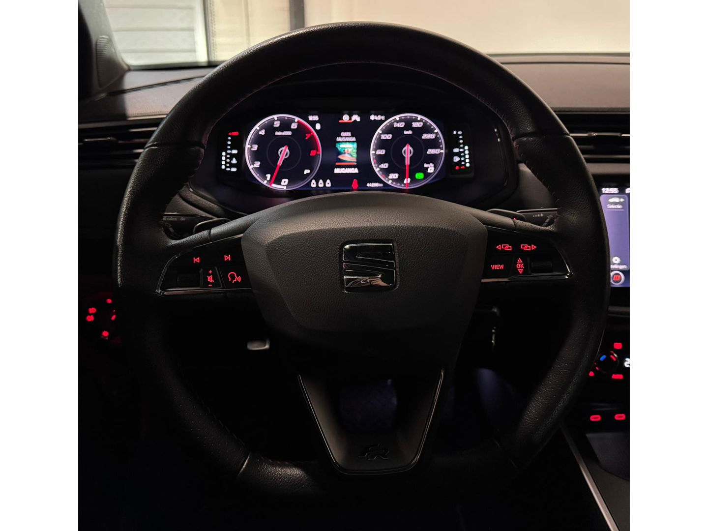 SEAT Arona 1.5 TSI EVO FR Business Intense Plus CARPLAY PDC