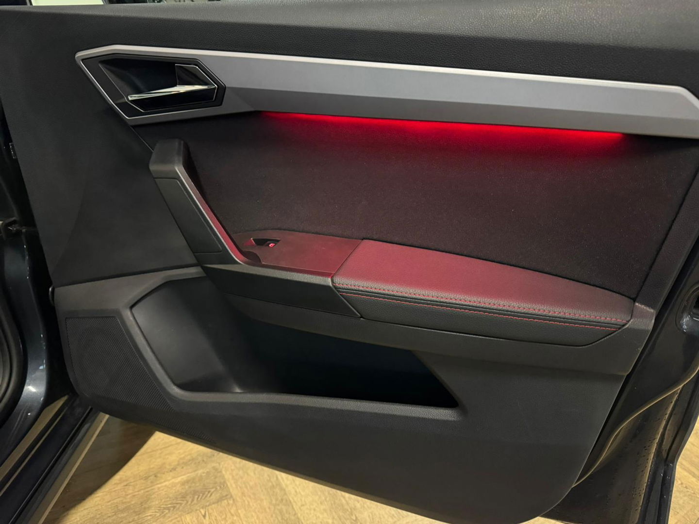 SEAT Arona 1.5 TSI EVO FR Business Intense Plus CARPLAY PDC