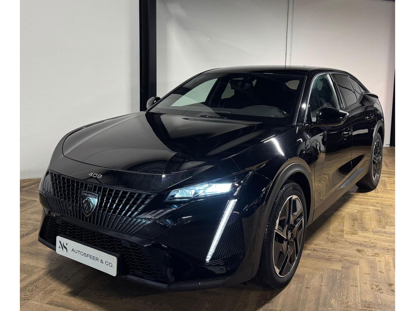 Peugeot 408 1.2 PureTech GT 130 EAT8 KEYLESS CARPLAY