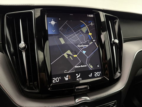 Volvo XC60 2.0 Recharge T8 AWD R-Design | SOH 83% | Pano | H/K | HuD | Memory | Stoel/Stuurverw. | Virtual | Trekh. | Camera | Carplay