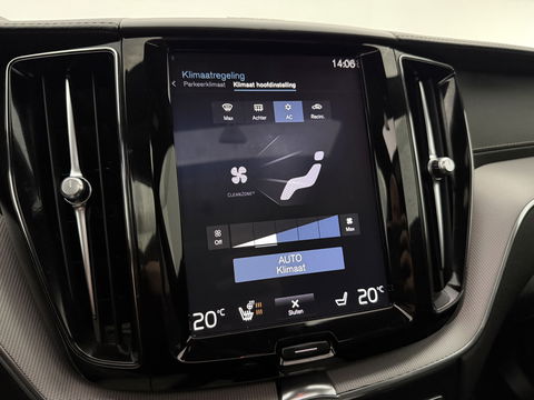 Volvo XC60 2.0 Recharge T8 AWD R-Design | SOH 83% | Pano | H/K | HuD | Memory | Stoel/Stuurverw. | Virtual | Trekh. | Camera | Carplay