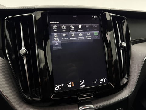 Volvo XC60 2.0 Recharge T8 AWD R-Design | SOH 83% | Pano | H/K | HuD | Memory | Stoel/Stuurverw. | Virtual | Trekh. | Camera | Carplay