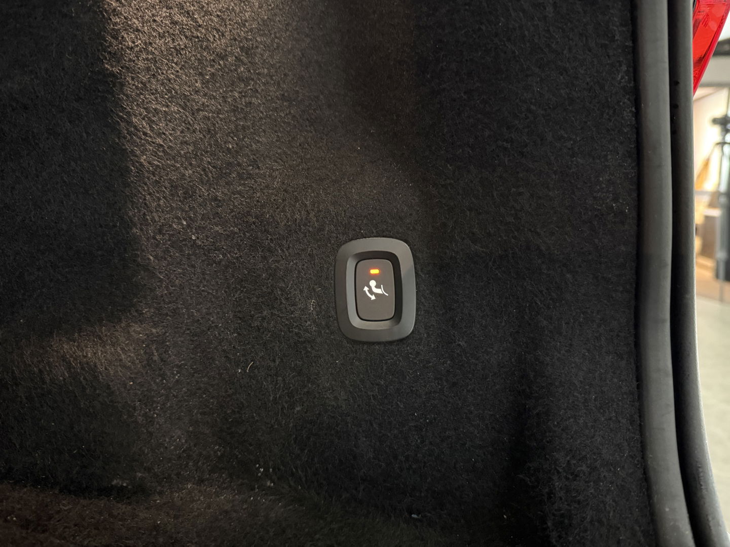 Volvo XC60 2.0 Recharge T8 AWD R-Design | SOH 83% | Pano | H/K | HuD | Memory | Stoel/Stuurverw. | Virtual | Trekh. | Camera | Carplay