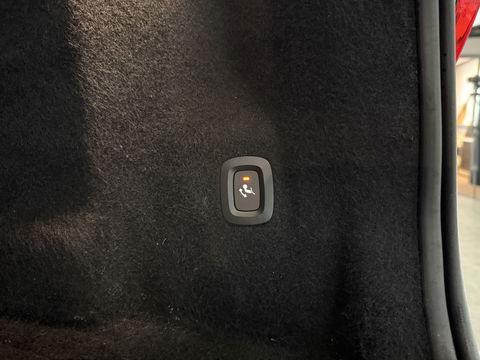 Volvo XC60 2.0 Recharge T8 AWD R-Design | SOH 83% | Pano | H/K | HuD | Memory | Stoel/Stuurverw. | Virtual | Trekh. | Camera | Carplay