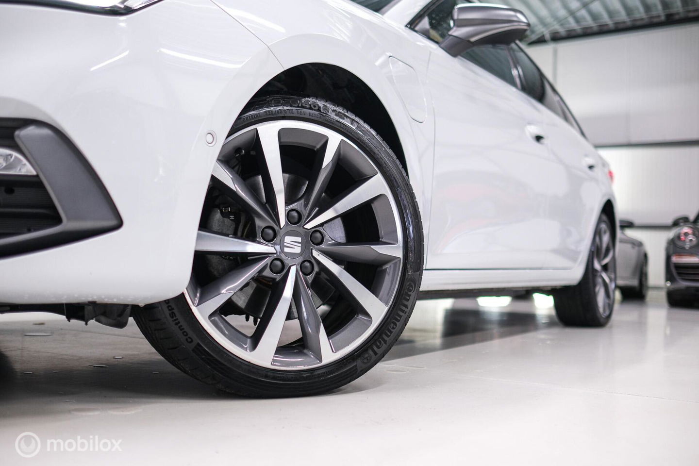 SEAT Leon Sportstourer FR 1.4 TSI eHybrid | ACC | Stoel + stuur verwarming | Drivers Assistent Pack XL | LED | CarPlay | Camera | Sportstoelen | Flippe