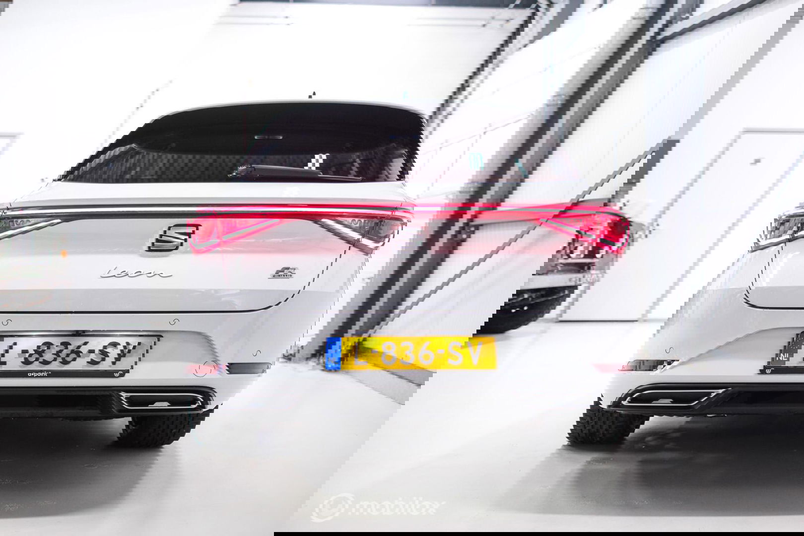 SEAT Leon Sportstourer FR 1.4 TSI eHybrid | ACC | Stoel + stuur verwarming | Drivers Assistent Pack XL | LED | CarPlay | Camera | Sportsto