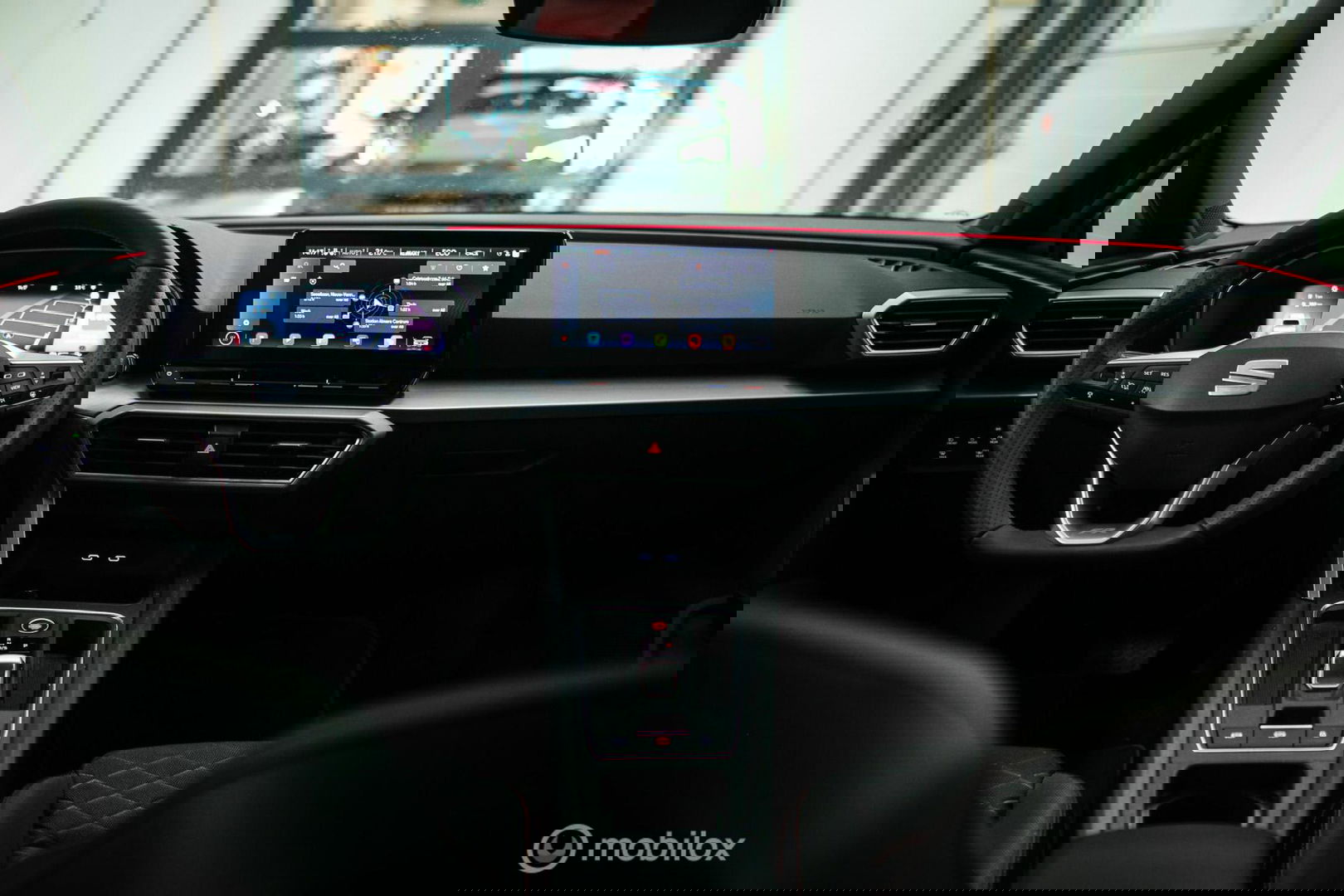 SEAT Leon Sportstourer FR 1.4 TSI eHybrid | ACC | Stoel + stuur verwarming | Drivers Assistent Pack XL | LED | CarPlay | Camera | Sportsto