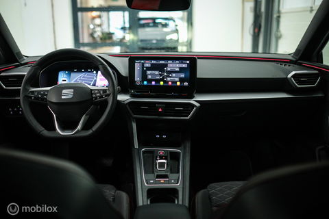 SEAT Leon Sportstourer FR 1.4 TSI eHybrid | ACC | Stoel + stuur verwarming | Drivers Assistent Pack XL | LED | CarPlay | Camera | Sportstoelen | Flippe