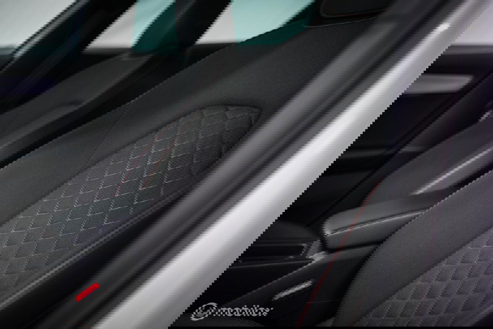 SEAT Leon Sportstourer FR 1.4 TSI eHybrid | ACC | Stoel + stuur verwarming | Drivers Assistent Pack XL | LED | CarPlay | Camera | Sportsto