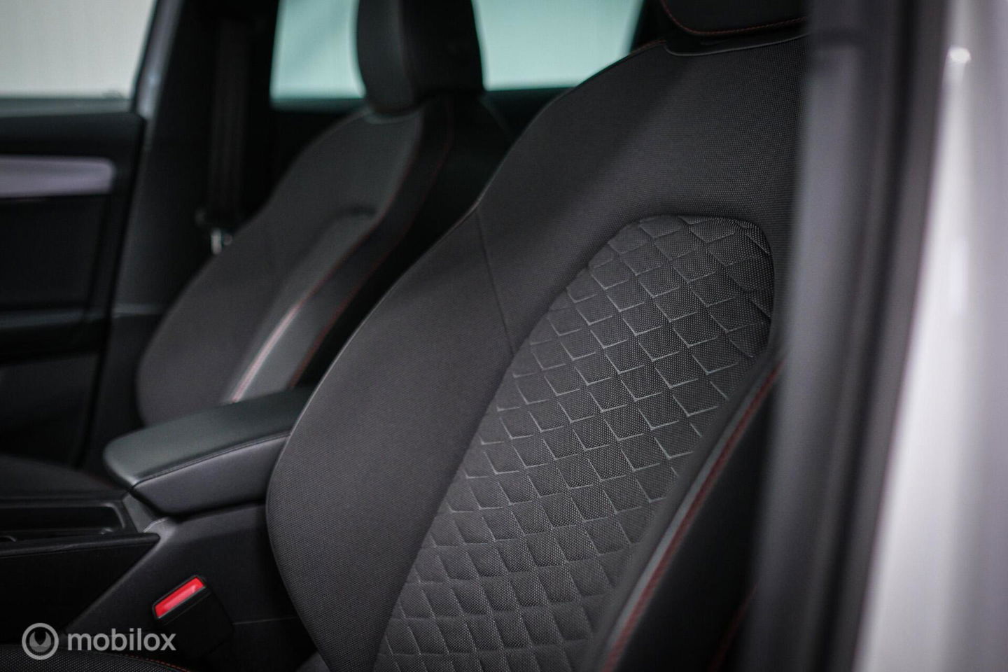 SEAT Leon Sportstourer FR 1.4 TSI eHybrid | ACC | Stoel + stuur verwarming | Drivers Assistent Pack XL | LED | CarPlay | Camera | Sportstoelen | Flippe