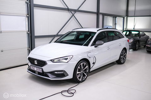 SEAT Leon Sportstourer FR 1.4 TSI eHybrid | ACC | Stoel + stuur verwarming | Drivers Assistent Pack XL | LED | CarPlay | Camera | Sportstoelen | Flippe