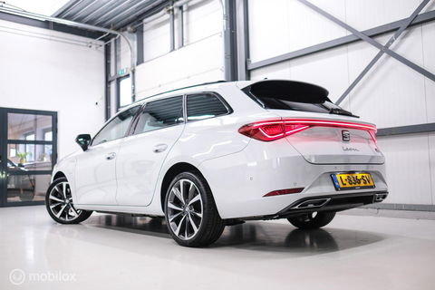 SEAT Leon Sportstourer FR 1.4 TSI eHybrid | ACC | Stoel + stuur verwarming | Drivers Assistent Pack XL | LED | CarPlay | Camera | Sportstoelen | Flippe