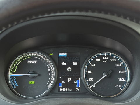 Mitsubishi Outlander 2.0 PHEV instyle+ | 18'' lichtmetaal | 360° Camera | Schuif / kanteldak | 1500KG trekken | Stoel / Stuurverwarming | Lederen Bekleding |