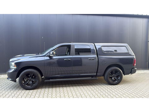 Dodge Ram 1500 5.7 V8 4x4 Crew Cab 5'7 huif