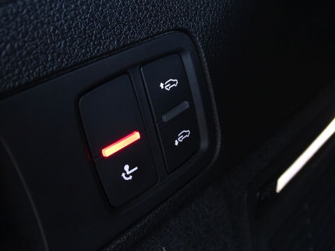 Audi Q5 Sportback 55 TFSI e 367 PK Quattro S-Edition / B&O / Martix LED