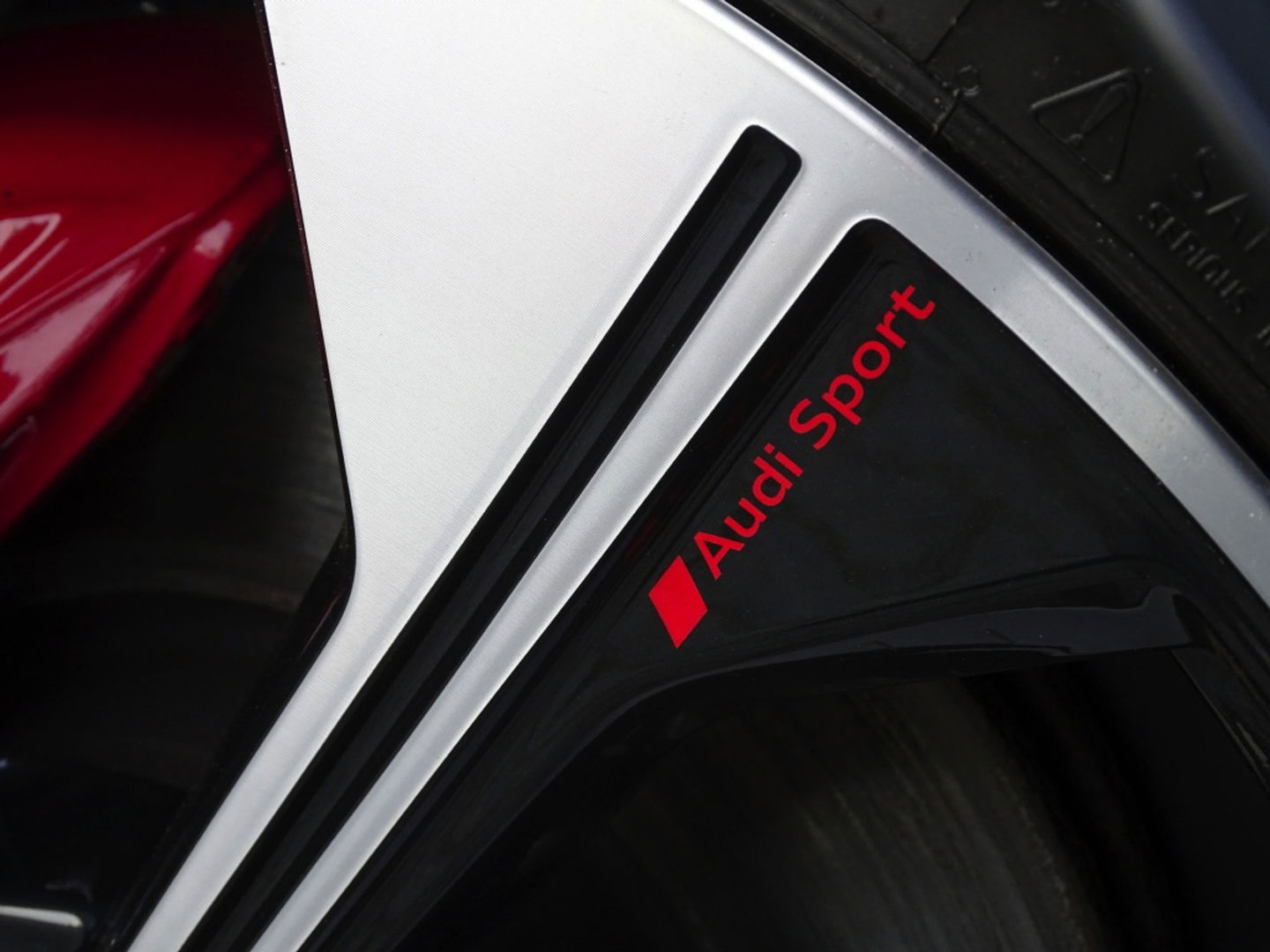 Audi Q5 Sportback 55 TFSI e 367 PK Quattro S-Edition / B&O / Martix LED