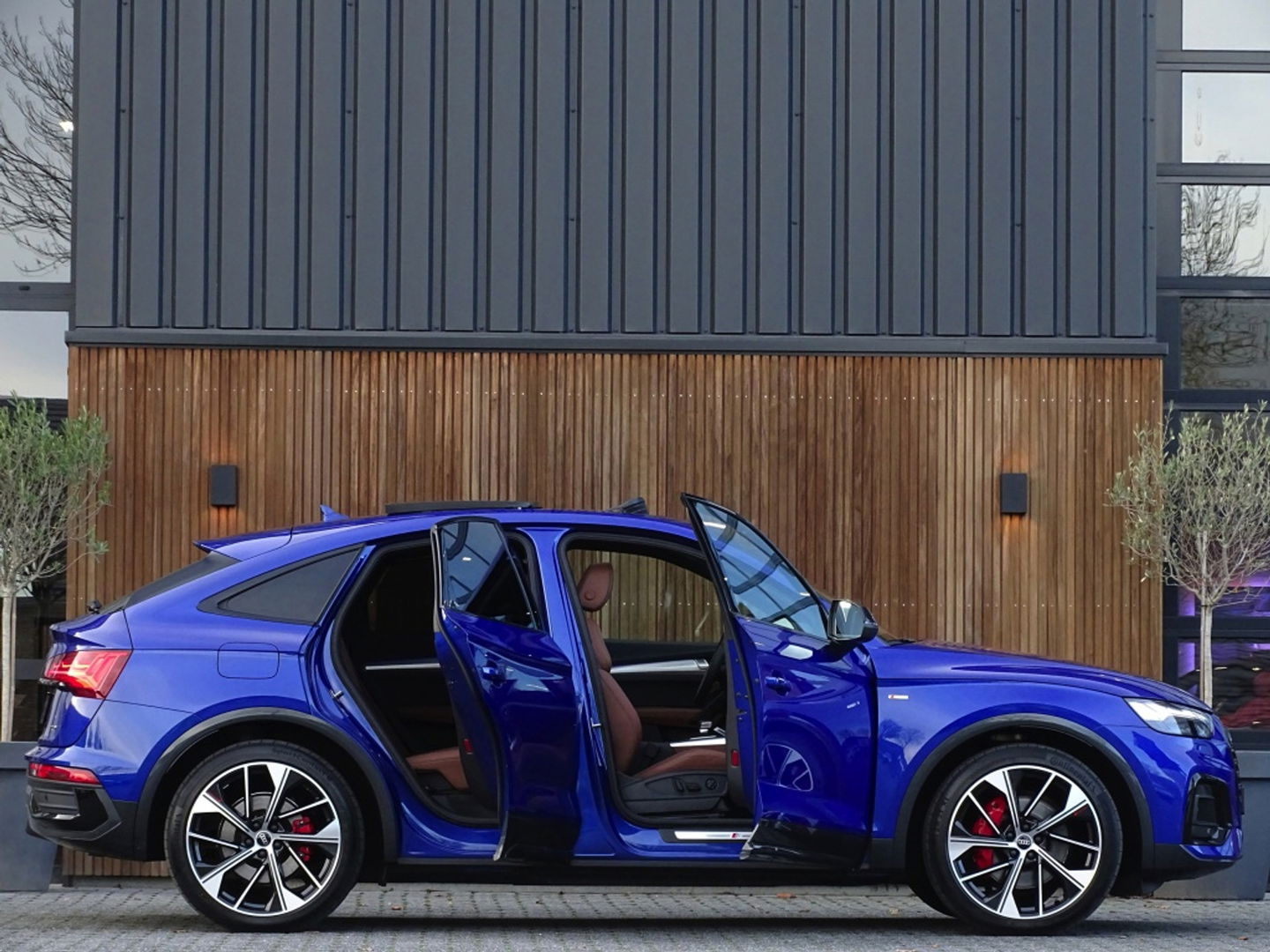 Audi Q5 Sportback 55 TFSI e 367 PK Quattro S-Edition / B&O / Martix LED