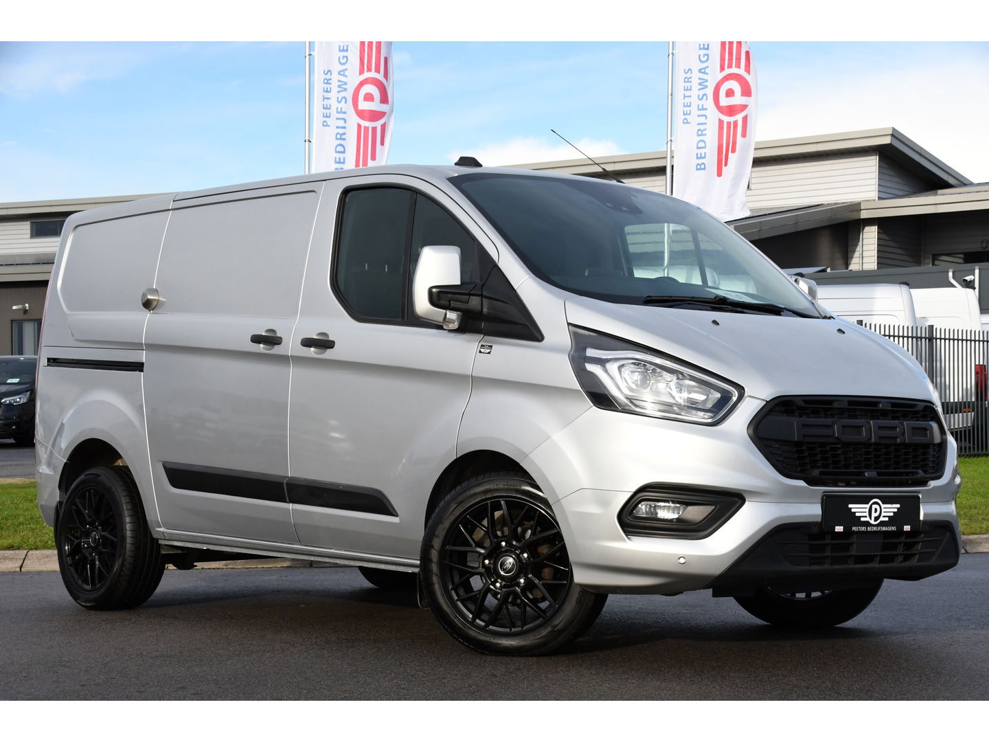 Ford Transit Custom 280 2.0 TDCI L1H1 PB Edition Camera, Cruise, Carplay, Sensoren, Automaat, 2 x Schuifdeur, Automaat, Stoelverwarming, LED, Uniek!