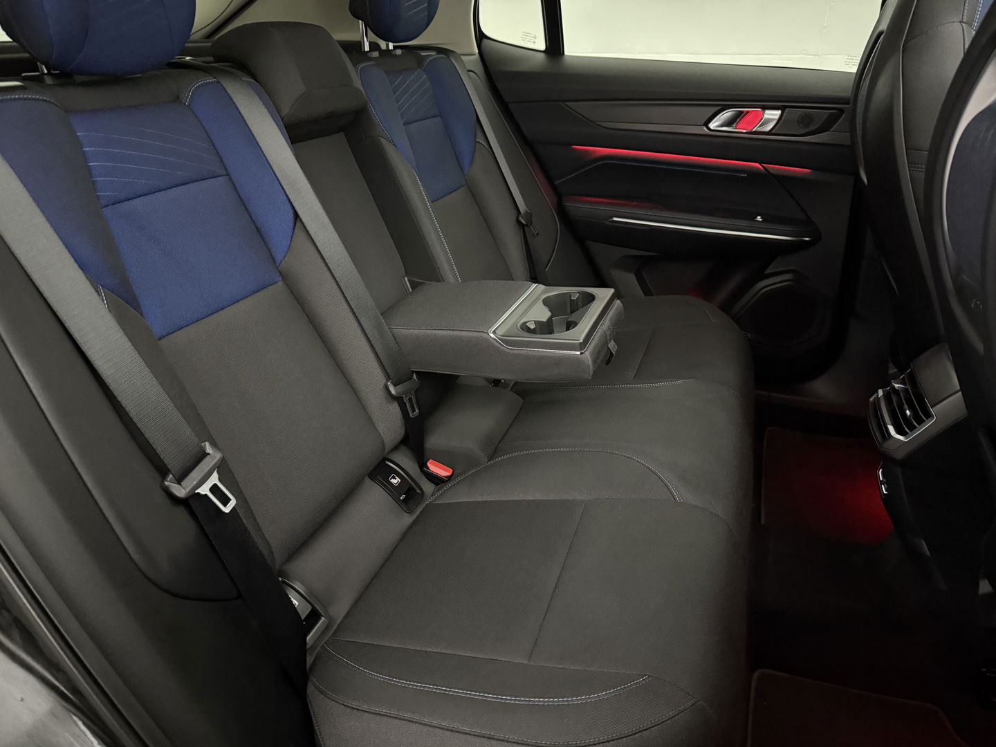 Lynk Co 01 1.5 | SOH 95% | Pano | Sfeerver. | 360° | Virtual | Memory | Carplay | Adap. Cruise | NAP