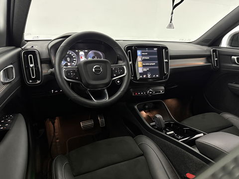 Volvo XC40 1.5 T4 Recharge R-design | SOH 92% | Adap. Cruise | Camera | Virtual | Stoel/Stuur verw. | Sfeer | Trekh. | Keyless