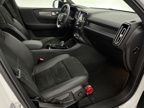 Volvo XC40 1.5 T4 Recharge R-design | SOH 92% | Adap. Cruise | Camera | Virtual | Stoel/Stuur verw. | Sfeer | Trekh. | Keyless