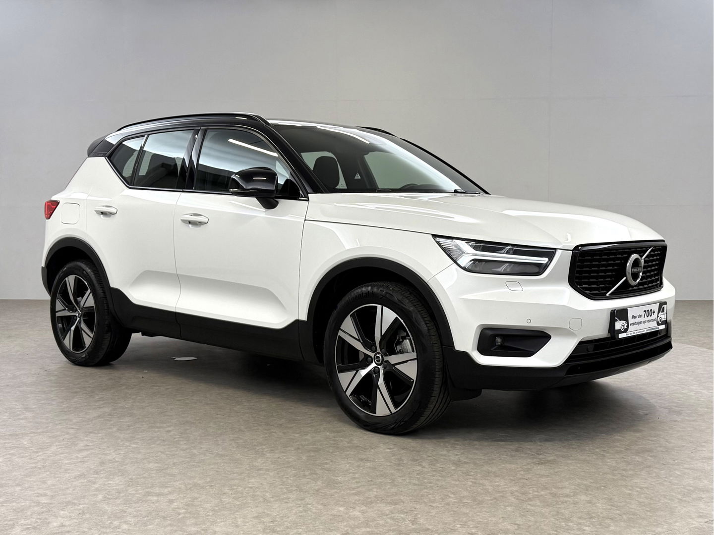 Volvo XC40 1.5 T4 Recharge R-design | SOH 92% | Adap. Cruise | Camera | Virtual | Stoel/Stuur verw. | Sfeer | Trekh. | Keyless