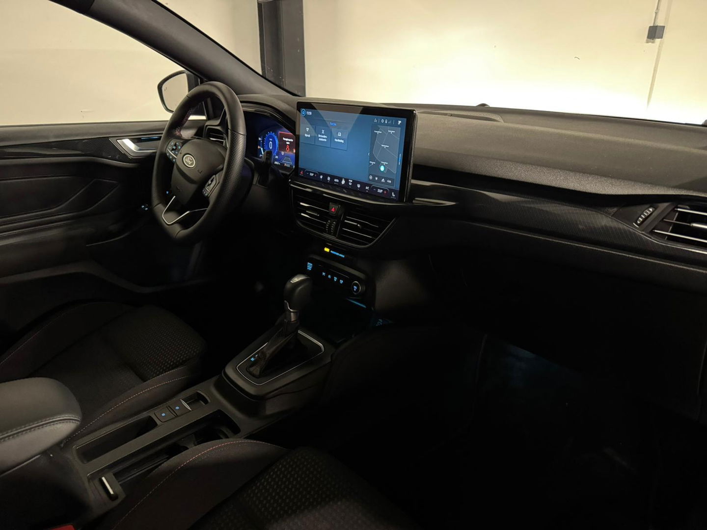 Ford Focus 1.0 EcoBoost Hybrid ST Line X PANO B&O VOL'