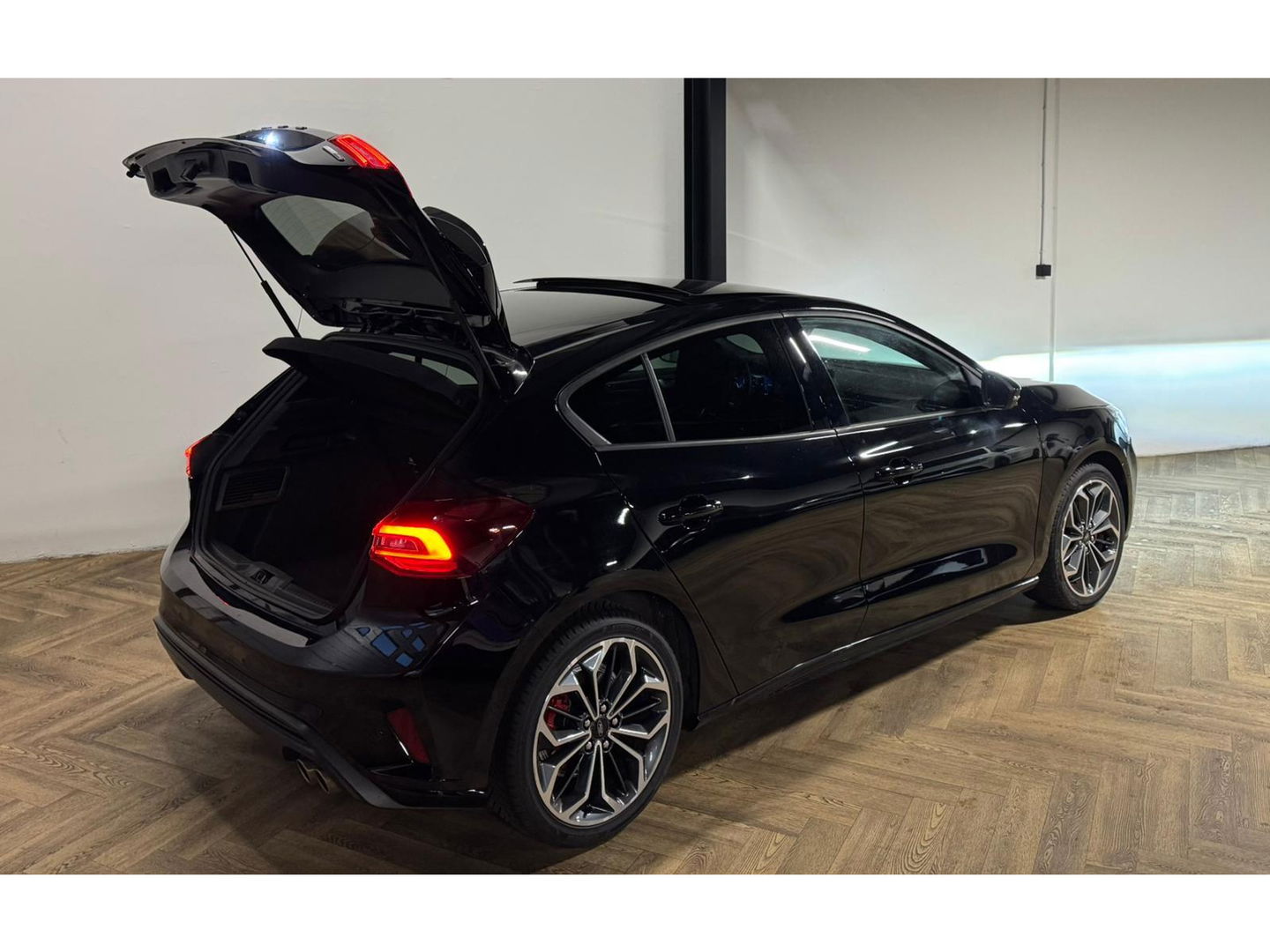 Ford Focus 1.0 EcoBoost Hybrid ST Line X PANO B&O VOL'