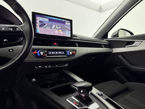 Audi A4 40 TFSI S-Line | Virtual | Carplay | Trekh. | Adap. Cruise | Stoel/Stuurverw. | Navi | LED