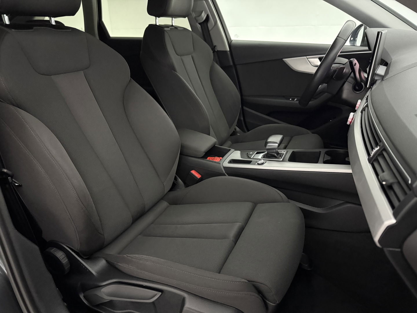 Audi A4 40 TFSI S-Line | Virtual | Carplay | Trekh. | Adap. Cruise | Stoel/Stuurverw. | Navi | LED