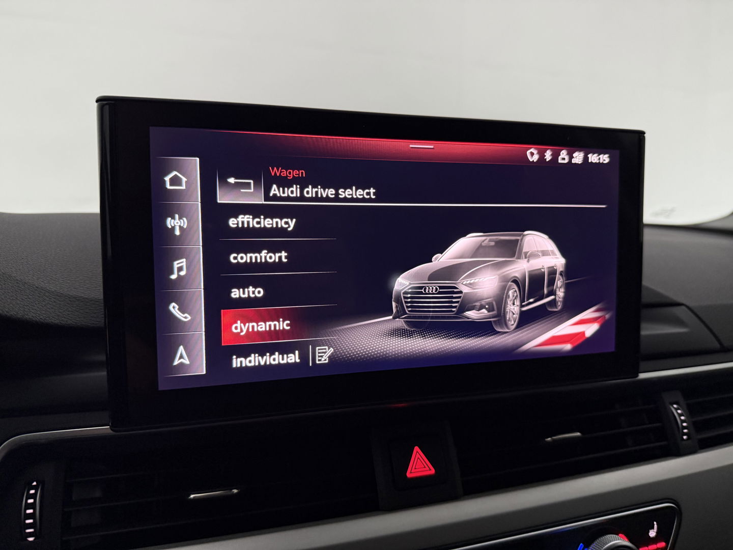 Audi A4 40 TFSI S-Line | Virtual | Carplay | Trekh. | Adap. Cruise | Stoel/Stuurverw. | Navi | LED