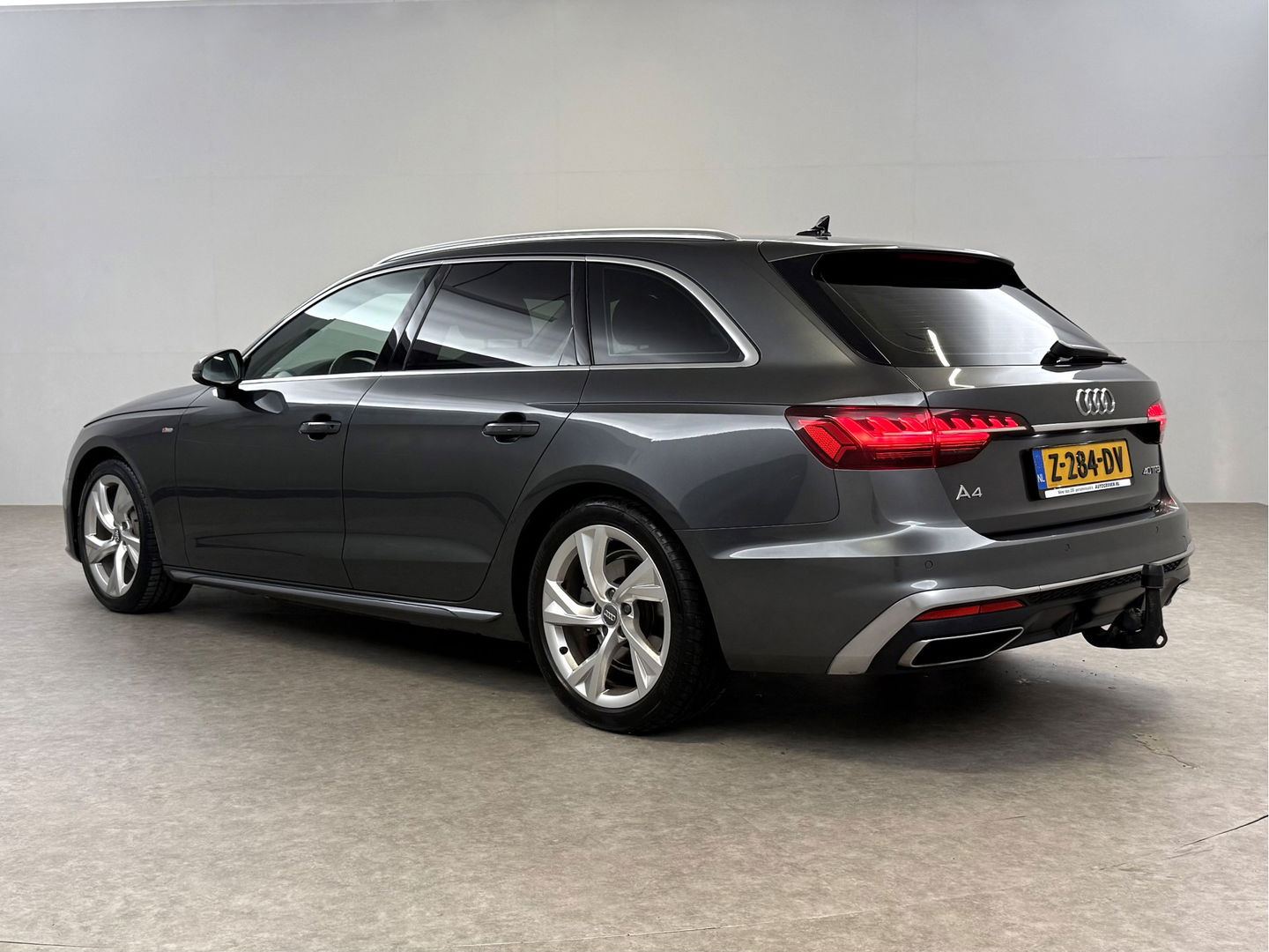 Audi A4 40 TFSI S-Line | Virtual | Carplay | Trekh. | Adap. Cruise | Stoel/Stuurverw. | Navi | LED