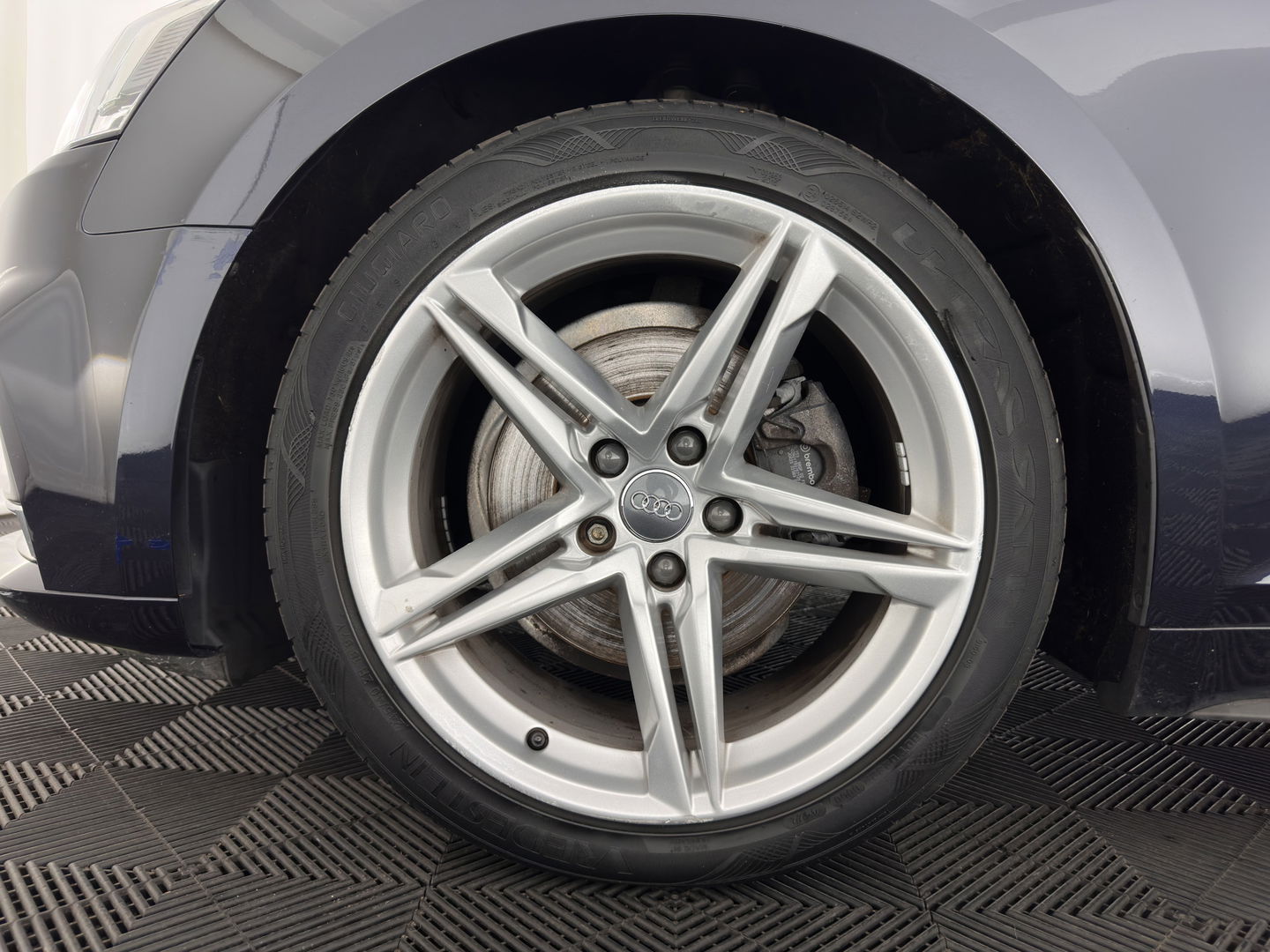 Audi A5 Sportback 1.4 TFSI S-Line Competition Aut. *FULL-LED | LEATHER-FABRIC | SPORT-SEATS | NAVI-FULLMAP | SHIFT-PADDLES | PRIVACY-GLASS | ECC | PDC | CRUISE | 18''ALU*