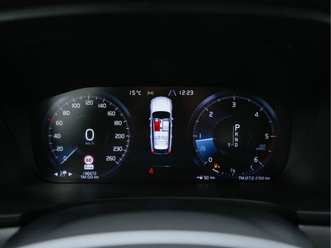 Volvo V90 2.0 D4 R-Design (INCL-BTW) *LEATHER-MICROFIBRE | DIGI-COCKPIT | FULL-LED | HARMAN/KARDON | HEATED-SPORTSEATS | LANE-ASSIST | NAVI-FULLMAP | CAMERA | DAB+ | PRIVACY-GLASS | ECC | PDC | TOWBAR | 19''ALU*