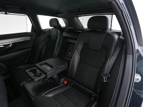 Volvo V90 2.0 D4 R-Design (INCL-BTW) *LEATHER-MICROFIBRE | DIGI-COCKPIT | FULL-LED | HARMAN/KARDON | HEATED-SPORTSEATS | LANE-ASSIST | NAVI-FULLMAP | CAMERA | DAB+ | PRIVACY-GLASS | ECC | PDC | TOWBAR | 19''ALU*