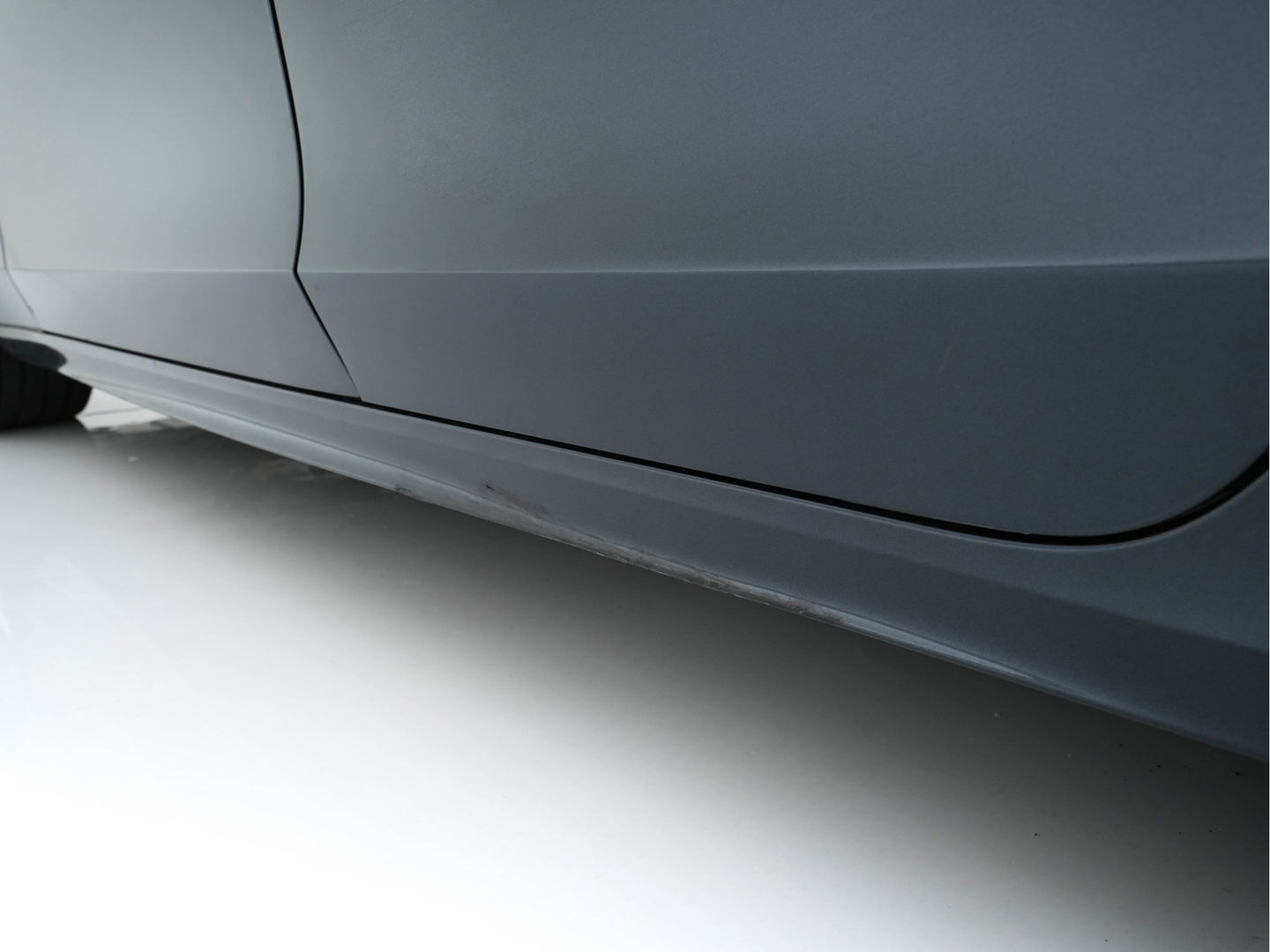 Volvo V90 2.0 D4 R-Design (INCL-BTW) *LEATHER-MICROFIBRE | DIGI-COCKPIT | FULL-LED | HARMAN/KARDON | HEATED-SPORTSEATS | LANE-ASSIST | NAVI-FULLMAP | CAMERA | DAB+ | PRIVACY-GLASS | ECC | PDC | TOWBAR | 19''ALU*