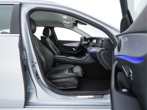 Mercedes-Benz E-Klasse Estate 300 de Luxury Line (INCL-BTW) Aut. *ADAPTIVE-CRUISE | LUXURY-LEATHER | FULL-LED | WIDE-SCREEN-DIGICOCKPIT | BLIND-SPOT | AMBIENT-LIGHT | HEATED-SPORTSEATS | CAMERA | DAB+ | NAVI-FULLMAP | PDC | ECC | 18''ALU*