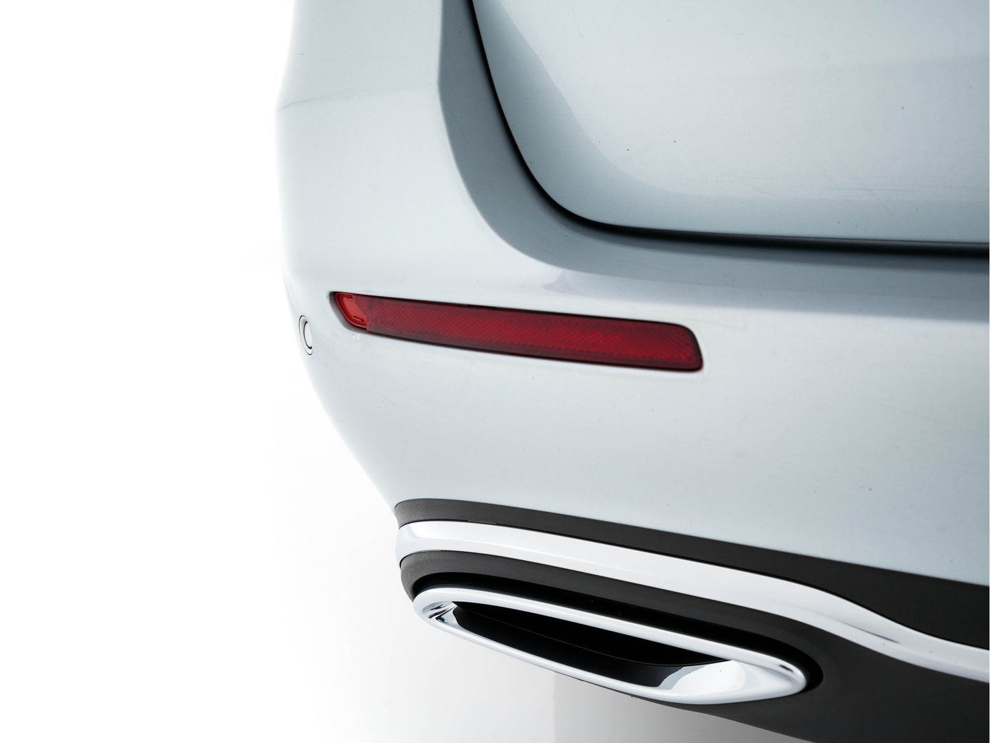 Mercedes-Benz E-Klasse Estate 300 de Luxury Line (INCL-BTW) Aut. *ADAPTIVE-CRUISE | LUXURY-LEATHER | FULL-LED | WIDE-SCREEN-DIGICOCKPIT | BLIND-SPOT | AMBIENT-LIGHT | HEATED-SPORTSEATS | CAMERA | DAB+ | NAVI-FULLMAP | PDC | ECC | 18''ALU*