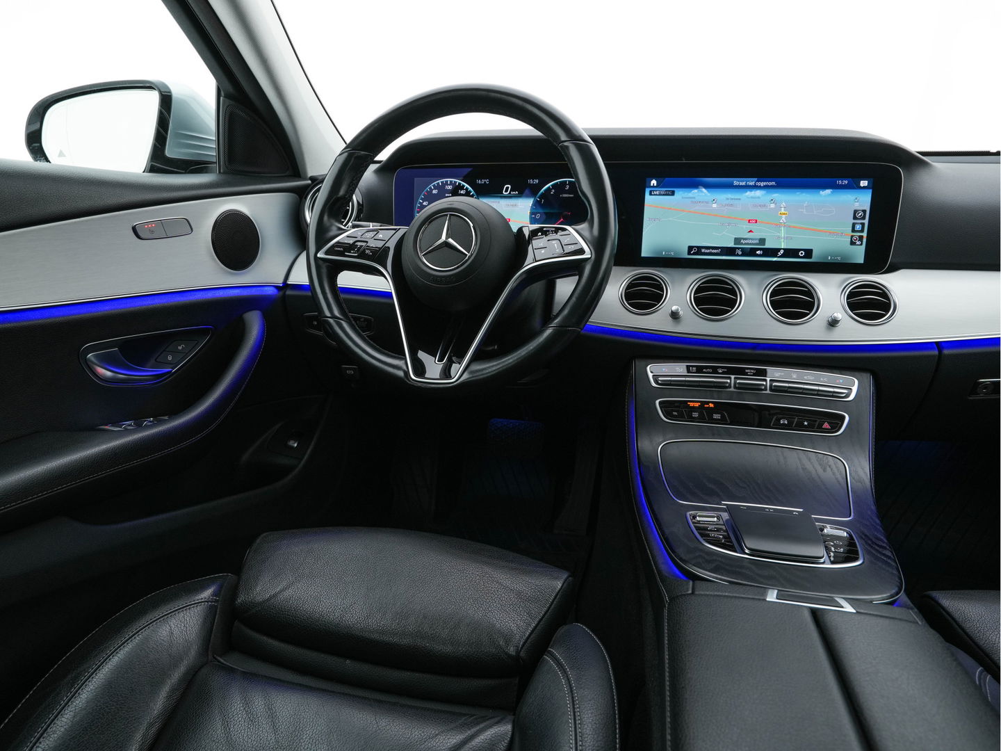 Mercedes-Benz E-Klasse Estate 300 de Luxury Line ( Plug-in ) (INCL-BTW) Aut. *LUXURY-LEATHER | FULL-LED | WIDE-SCREEN-DIGICOCKPIT | BLIND-SPOT | AMBIENT-LIGHT | HEATED-SPORTSEATS | CAMERA | DAB+ | NAVI-FULLMAP | PDC | ADAPTIVE-CRUISE | ECC | 18''ALU*