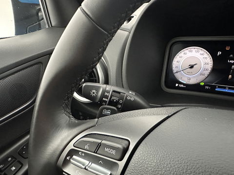 Hyundai KONA EV Fashion 39 kWh [ 3-Fase ] {SOH-100%} (INCL.BTW) NEW MODEL Aut. *HEAD-UP | NAVI-FULLMAP | DIGI-COCKPIT | FULL-LED | KRELL-AUDIO | LANE-ASSIST | KEYLESS | CAMERA | HEAD-UP | SHIFT-PADDLES | DAB | ADAPT.CRUISE | COMFORT-SEATS | 17'