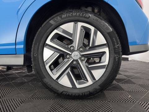 Hyundai KONA EV Fashion 39 kWh [ 3-Fase ] {SOH-100%} (INCL.BTW) NEW MODEL Aut. *HEAD-UP | NAVI-FULLMAP | DIGI-COCKPIT | FULL-LED | KRELL-AUDIO | LANE-ASSIST | KEYLESS | CAMERA | HEAD-UP | SHIFT-PADDLES | DAB | ADAPT.CRUISE | COMFORT-SEATS | 17'