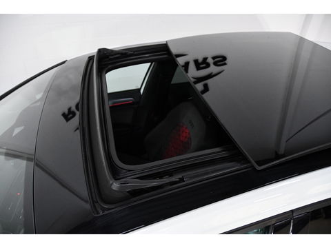 Volkswagen Golf 2.0 TSI GTI TCR Pano Keyless