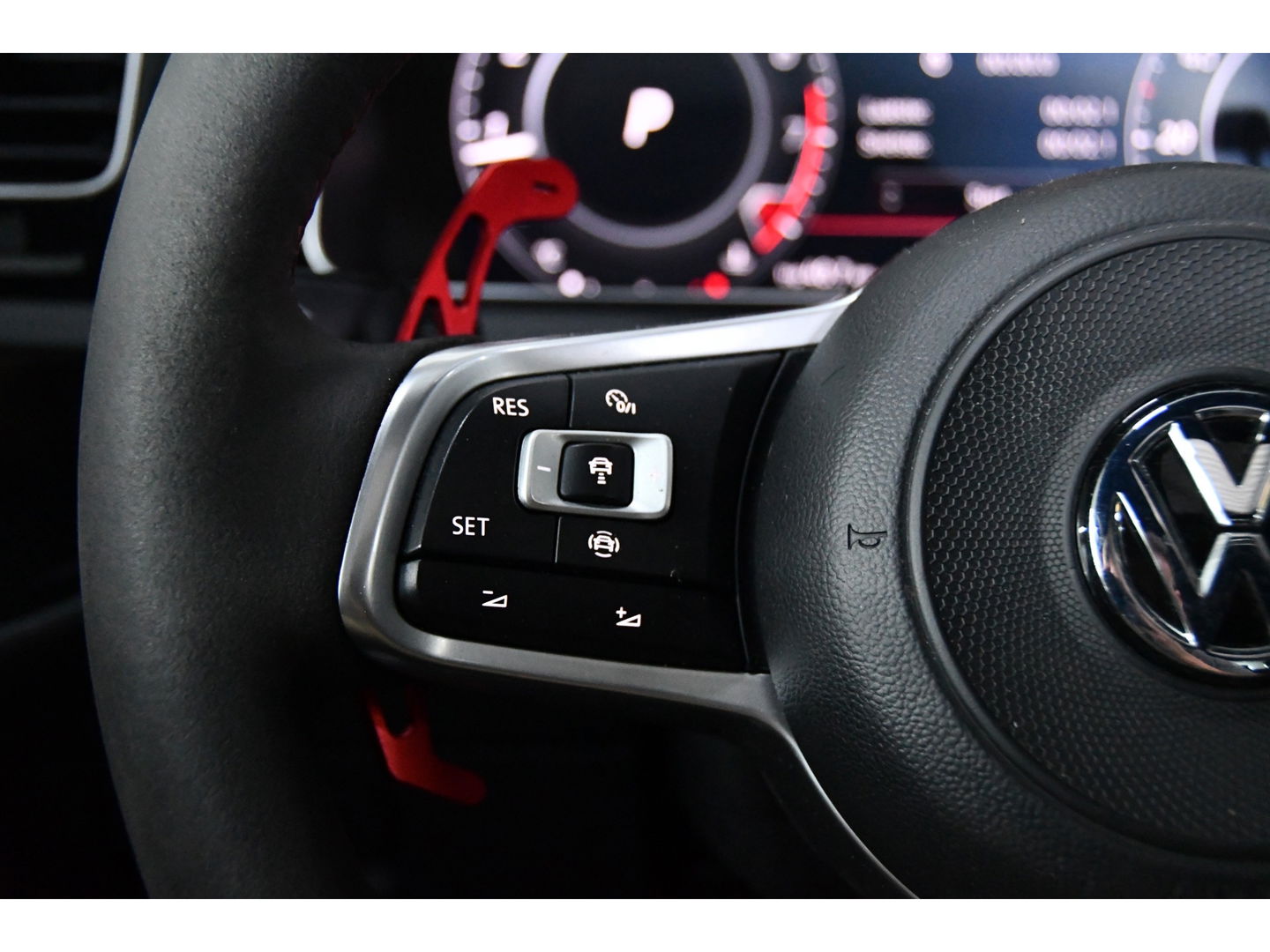 Volkswagen Golf 2.0 TSI GTI TCR Pano Keyless