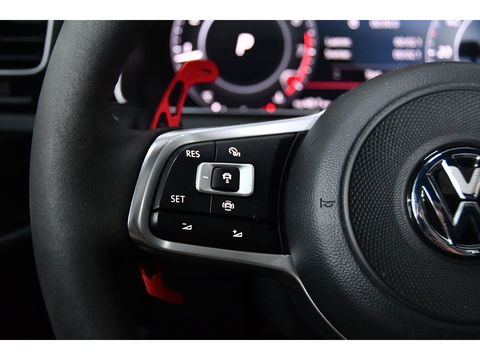 Volkswagen Golf 2.0 TSI GTI TCR Pano Keyless