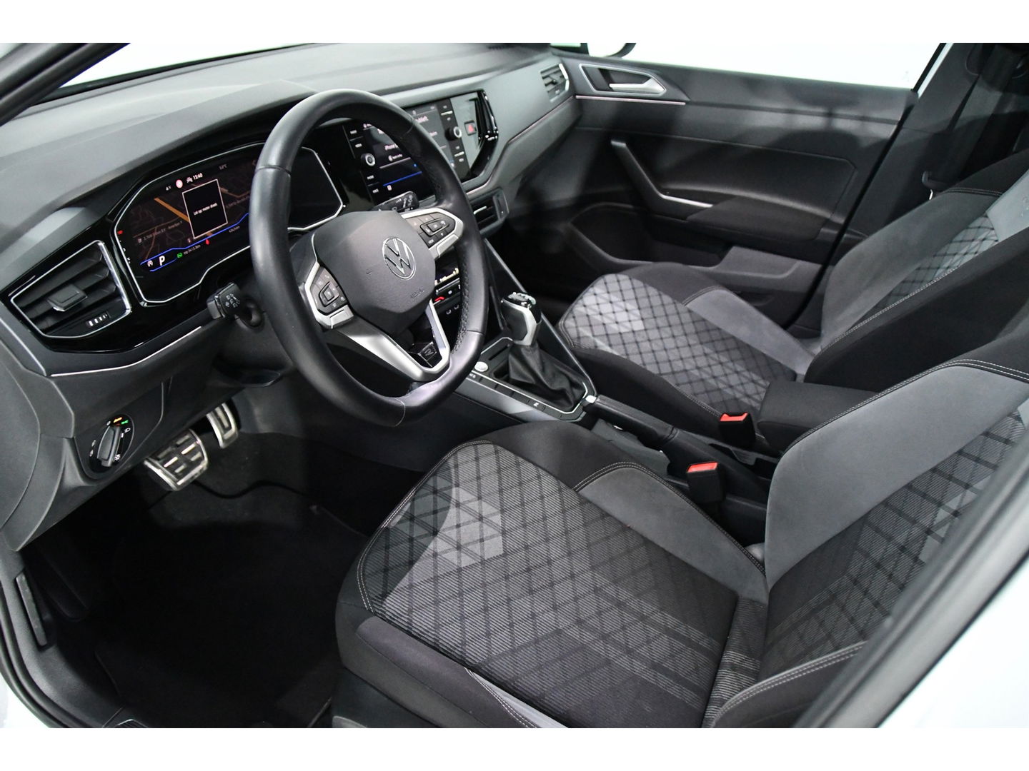 Volkswagen Taigo 1.5 TSI R-Line Pano keyless Camera