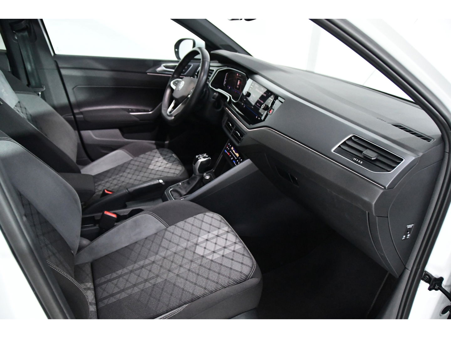 Volkswagen Taigo 1.5 TSI R-Line Pano keyless Camera