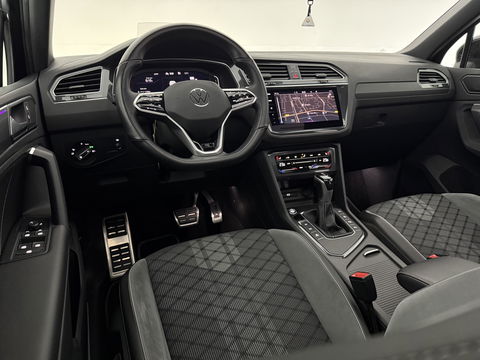 Volkswagen Tiguan 1.4 TSI eHybrid R-Line | SOH 90% | Pano | Adap. Cruise | HuD | Sfeer | Virtual | Camera | Stoel/Stuur verw. | Keyless