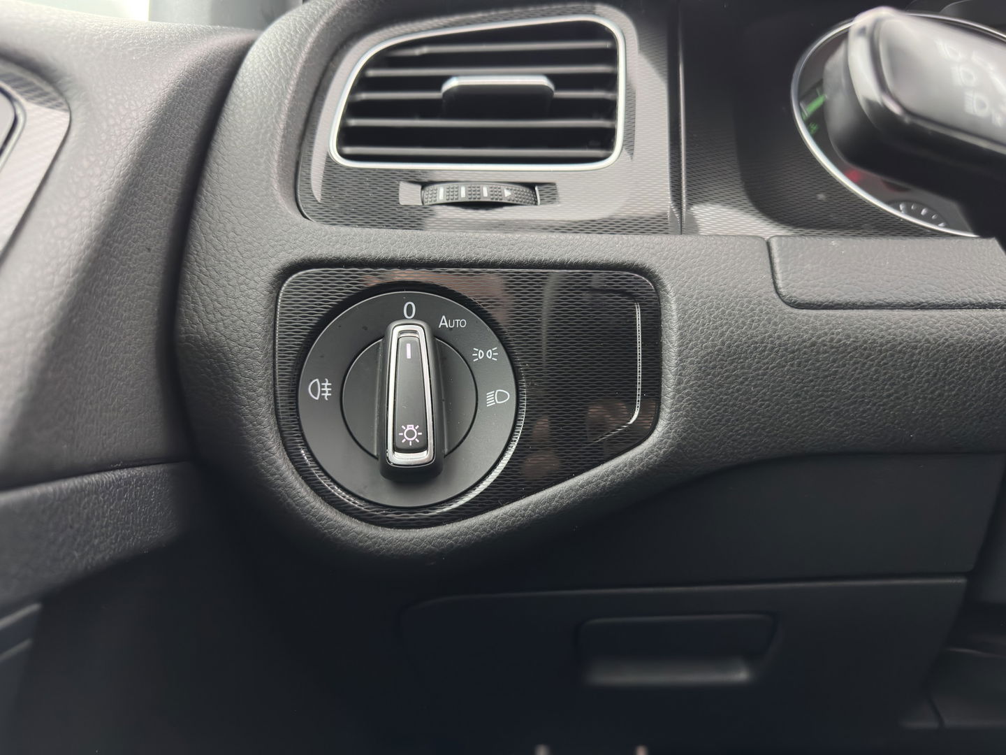 Volkswagen Golf 1.4 TSI GTE Executive Plus ( Plug-in ) Aut. * PANO | FULL-LED | NAVI-FULLMAP | SPORT-SEATS | DAB+ | ECC | CRUISE | CAMERA | PRIVACY-GLASS | 18" ALU *